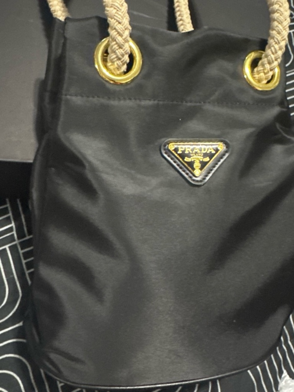 Black Nylon Drawstring Rope-Handle Bucket Bag - Picture 3 of 4